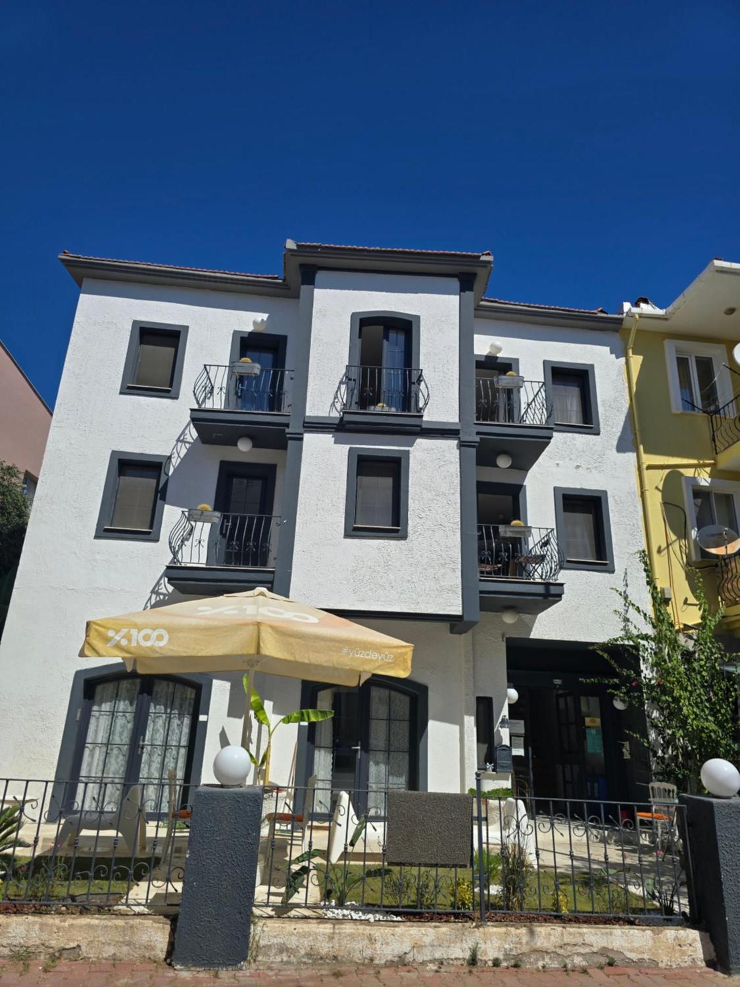 Marina Sahil Hotel Чесме Екстериор снимка